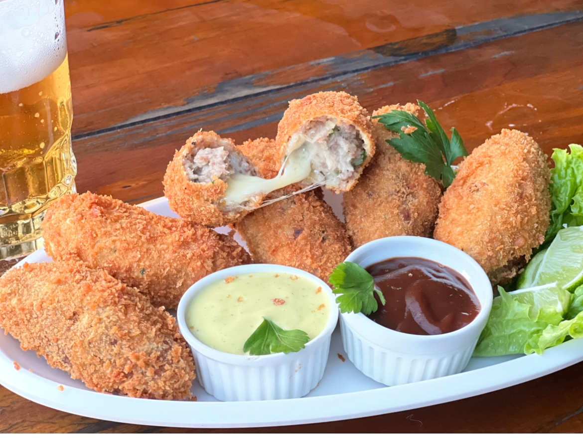 bolinho de carne c/queijo(6 unidade)